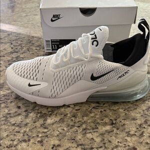 Nike Air Max 270 Mens 11White and Black Sneakers BNIB